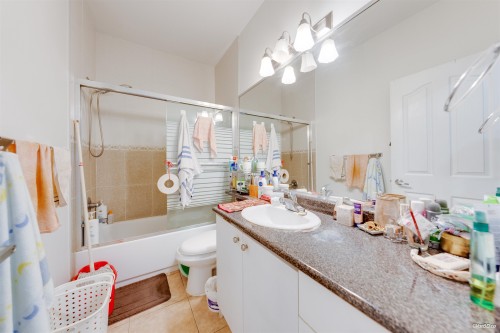 3036 1St Avenue E, Vancouver, BC - Indoor Photo Showing Bathroom