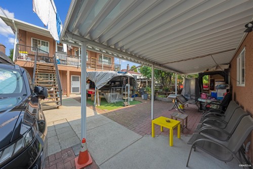 3036 1St Avenue E, Vancouver, BC - Outdoor