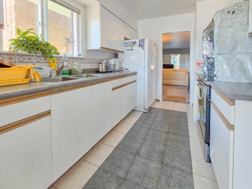 2920 Graveley Street, Vancouver, BC - Indoor Photo Showing Kitchen With Double Sink