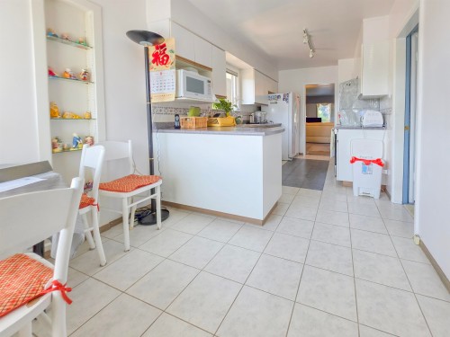 2920 Graveley Street, Vancouver, BC - Indoor Photo Showing Kitchen