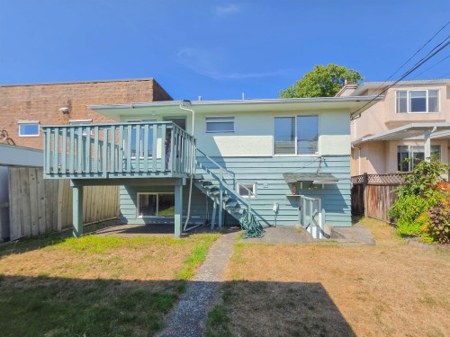 2920 Graveley Street, Vancouver, BC - Outdoor
