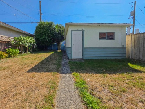 2920 Graveley Street, Vancouver, BC - Outdoor