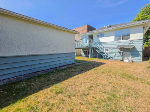 2920 Graveley Street, Vancouver, BC - Outdoor