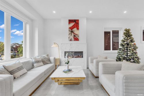 3267 29Th Avenue E, Vancouver, BC - Indoor Photo Showing Living Room With Fireplace