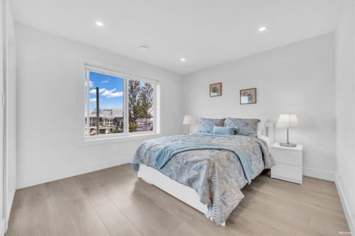 3267 29Th Avenue E, Vancouver, BC - Indoor Photo Showing Bedroom