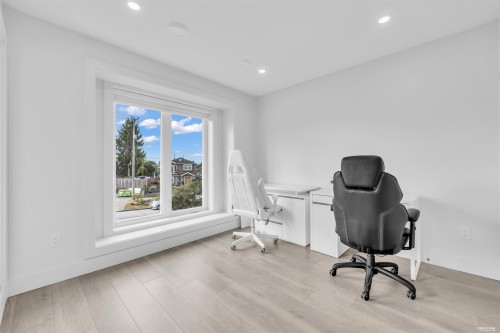 3267 29Th Avenue E, Vancouver, BC - Indoor Photo Showing Office