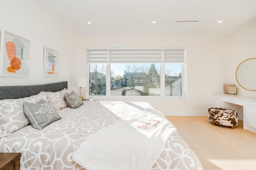 3321 37Th Avenue W, Vancouver, BC - Indoor Photo Showing Bedroom