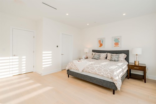 3321 37Th Avenue W, Vancouver, BC - Indoor Photo Showing Bedroom
