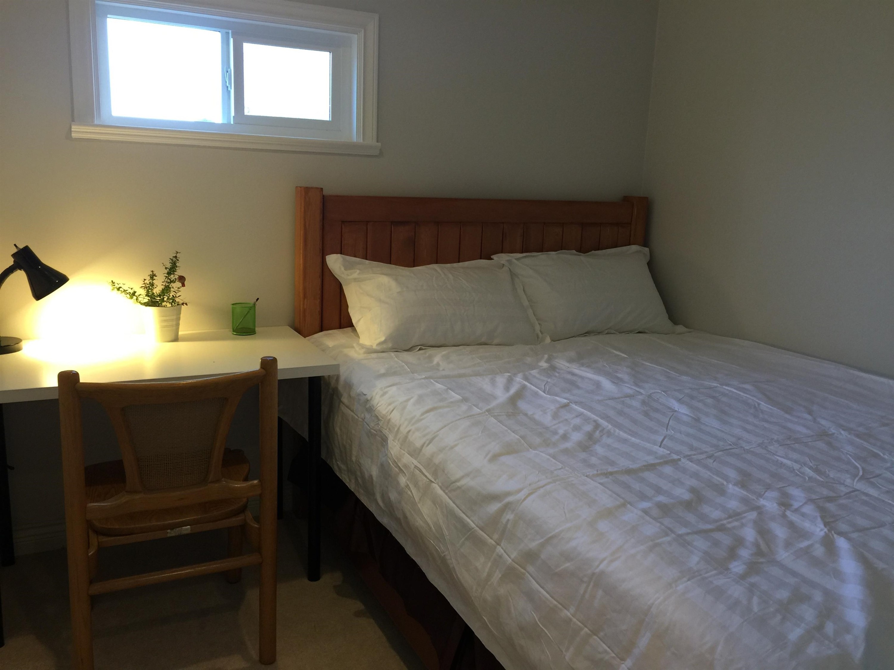 8820 No. 4 Road, Richmond, BC - Indoor Photo Showing Bedroom