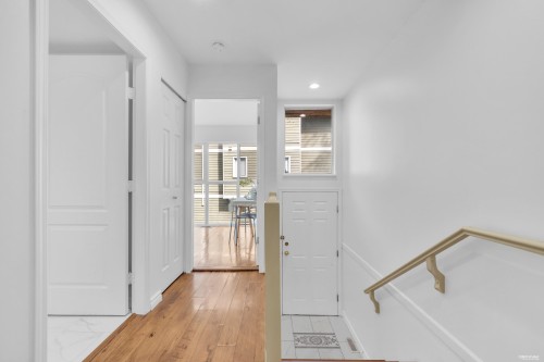 3396 Cobblestone Avenue, Vancouver, BC - Indoor Photo Showing Other Room
