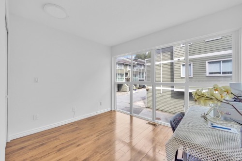 3396 Cobblestone Avenue, Vancouver, BC - Indoor Photo Showing Other Room