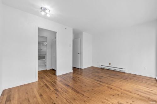 3396 Cobblestone Avenue, Vancouver, BC - Indoor Photo Showing Other Room