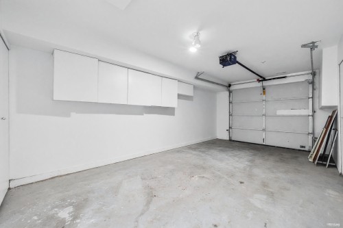 3396 Cobblestone Avenue, Vancouver, BC - Indoor Photo Showing Garage