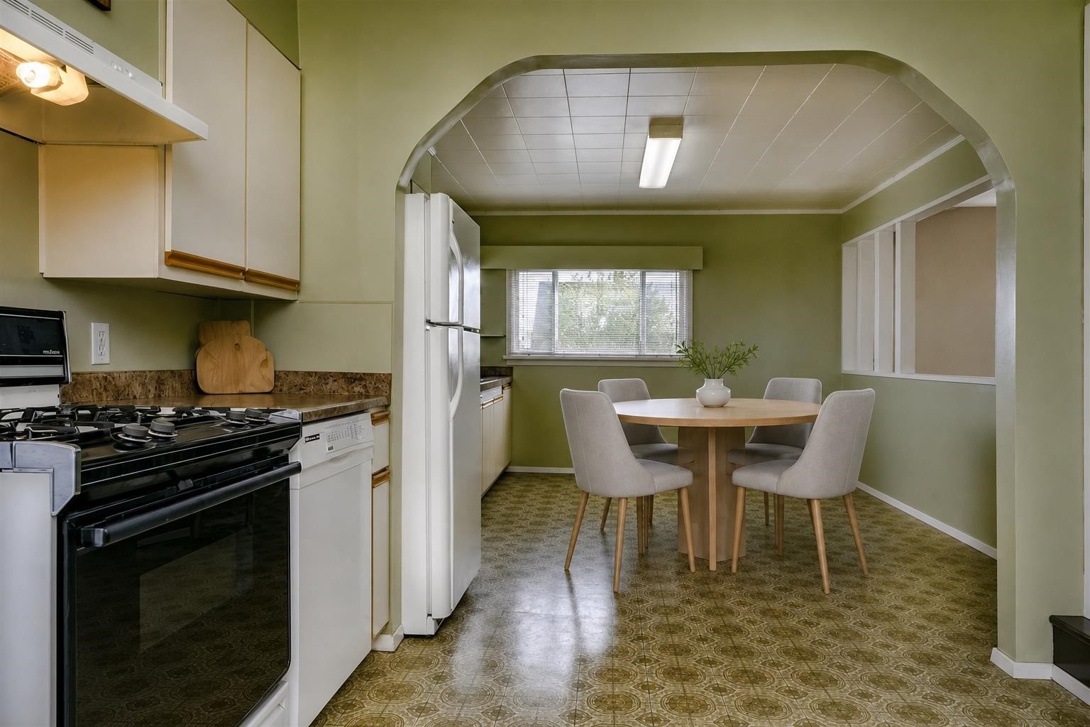 329 Marmont Street, Coquitlam, BC - Indoor