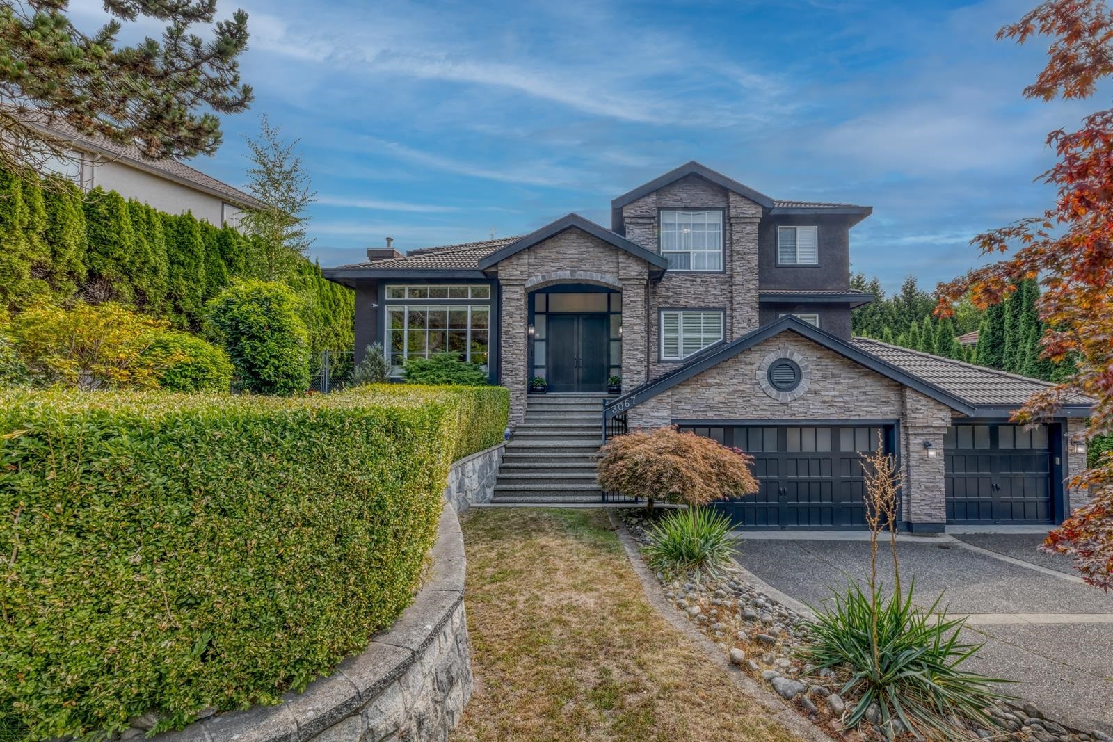 3067 Plateau Boulevard, Coquitlam, BC - Outdoor With Facade