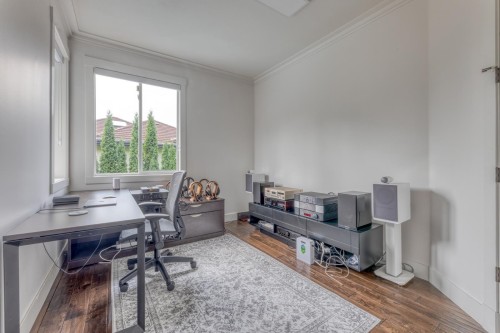3067 Plateau Boulevard, Coquitlam, BC - Indoor Photo Showing Office