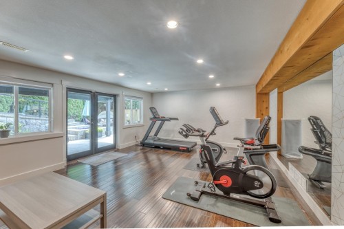 3067 Plateau Boulevard, Coquitlam, BC - Indoor Photo Showing Gym Room