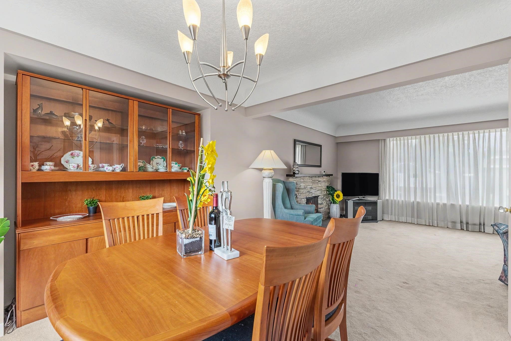 4830 Southlawn Drive, Burnaby, BC - Indoor Photo Showing Dining Room