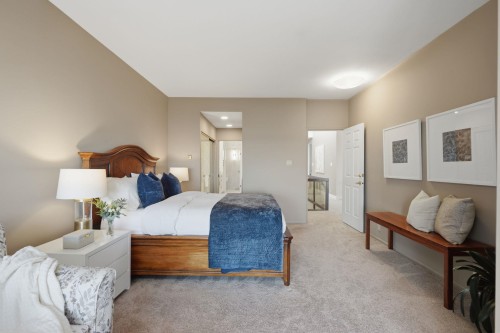 2343 Folkestone Way, West Vancouver, BC - Indoor Photo Showing Bedroom