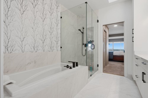 2343 Folkestone Way, West Vancouver, BC - Indoor Photo Showing Bathroom