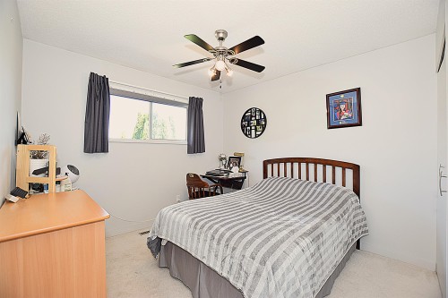 2904 Tatla Place, Coquitlam, BC - Indoor Photo Showing Bedroom