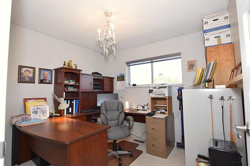 2904 Tatla Place, Coquitlam, BC - Indoor Photo Showing Office
