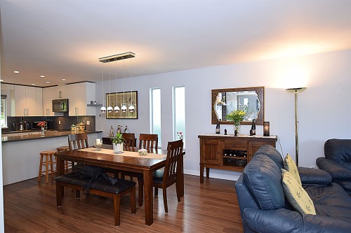 2904 Tatla Place, Coquitlam, BC - Indoor Photo Showing Dining Room