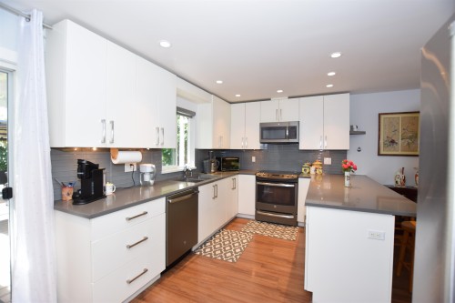 2904 Tatla Place, Coquitlam, BC - Indoor Photo Showing Kitchen With Stainless Steel Kitchen With Double Sink