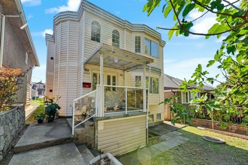 3630 Cambridge Street, Vancouver, BC - Outdoor