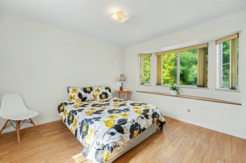 3630 Cambridge Street, Vancouver, BC - Indoor Photo Showing Bedroom