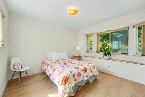 3630 Cambridge Street, Vancouver, BC - Indoor Photo Showing Bedroom