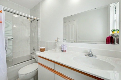 3630 Cambridge Street, Vancouver, BC - Indoor Photo Showing Bathroom