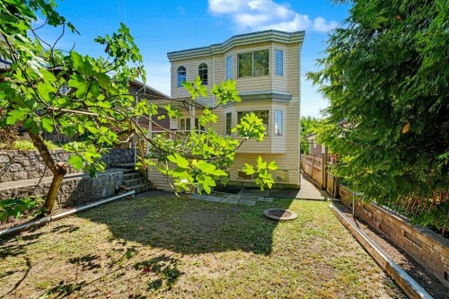 3630 Cambridge Street, Vancouver, BC - Outdoor