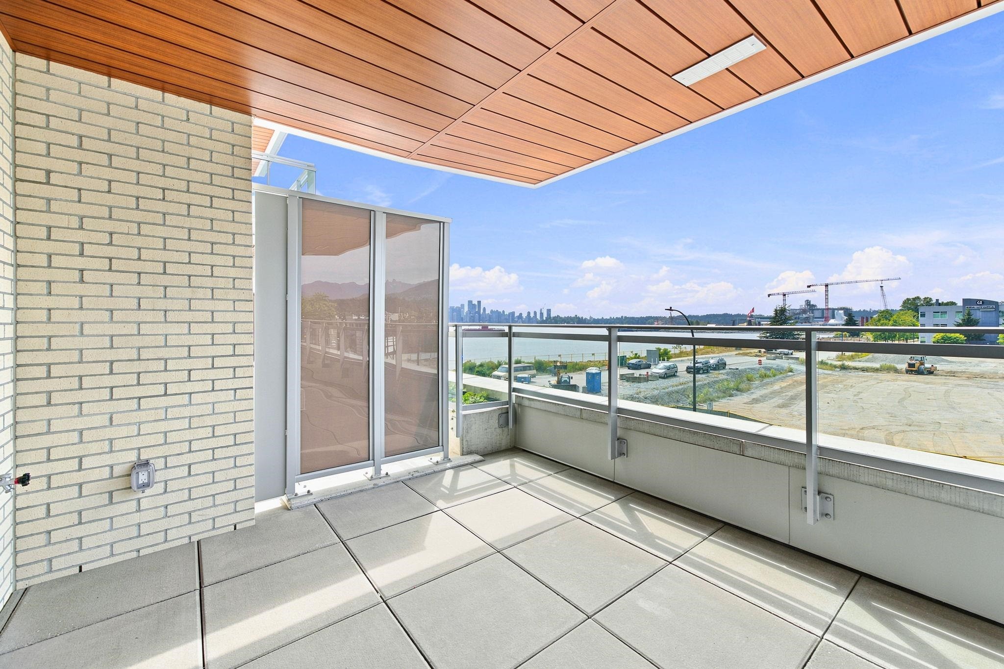 301-785 Harbour Way, North Vancouver, BC - Outdoor With Exterior