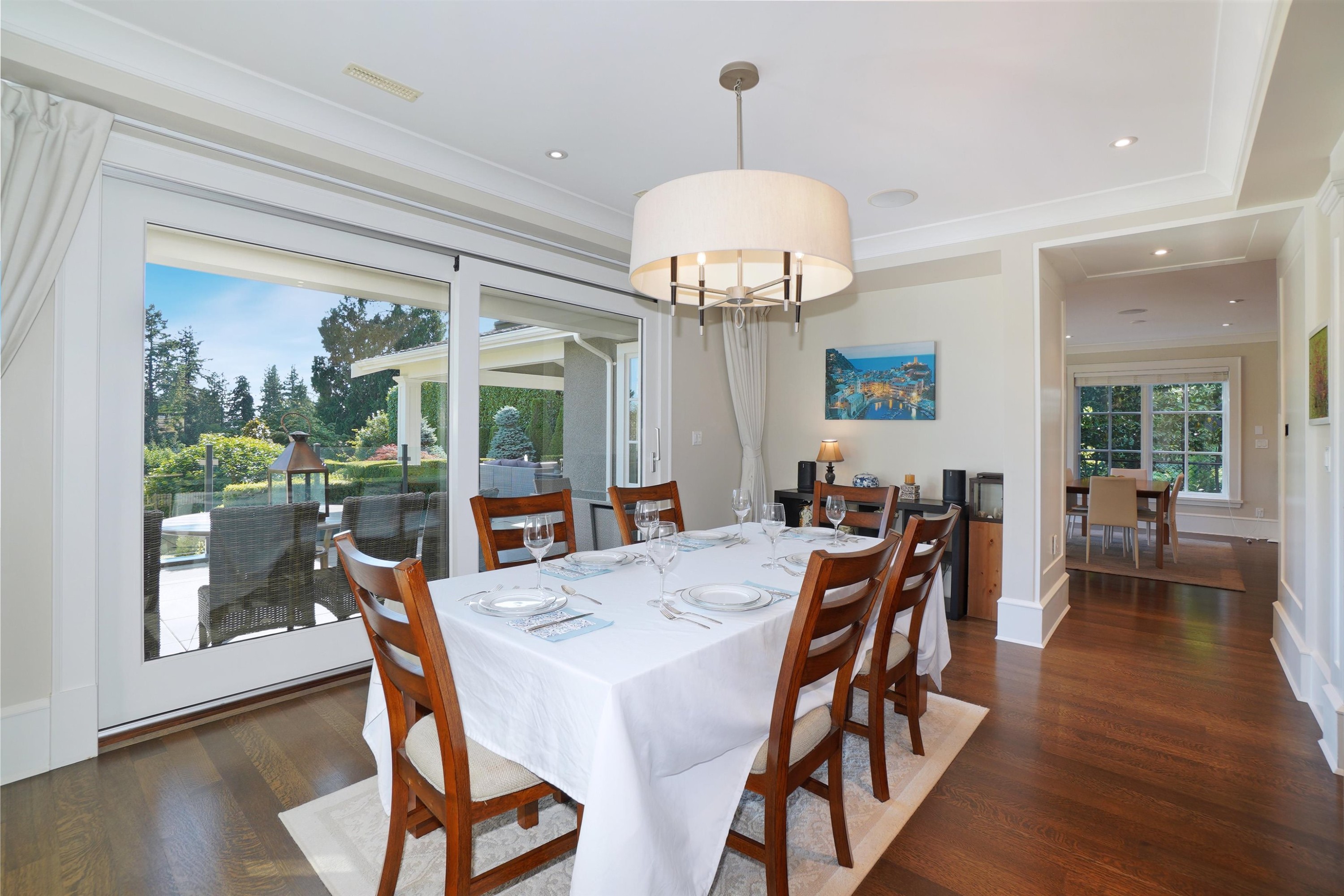 2920 Mathers Avenue, West Vancouver, BC - Indoor Photo Showing Dining Room