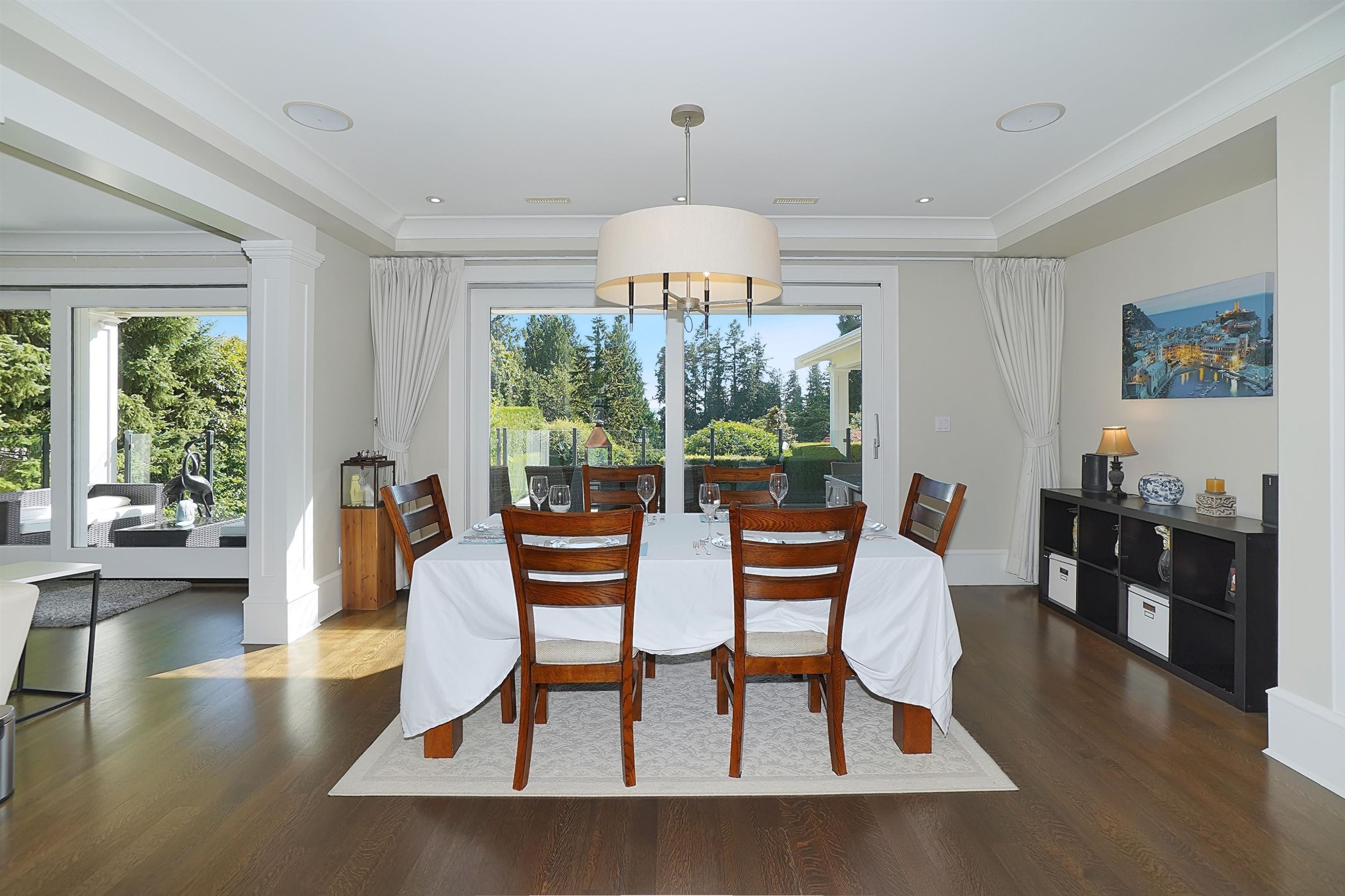 2920 Mathers Avenue, West Vancouver, BC - Indoor Photo Showing Dining Room