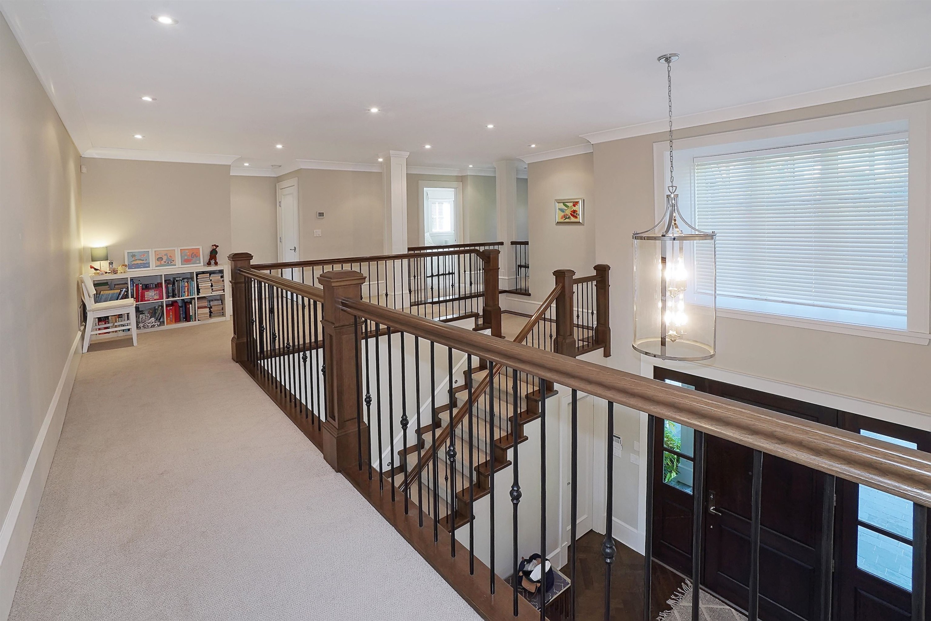 2920 Mathers Avenue, West Vancouver, BC - Indoor Photo Showing Other Room