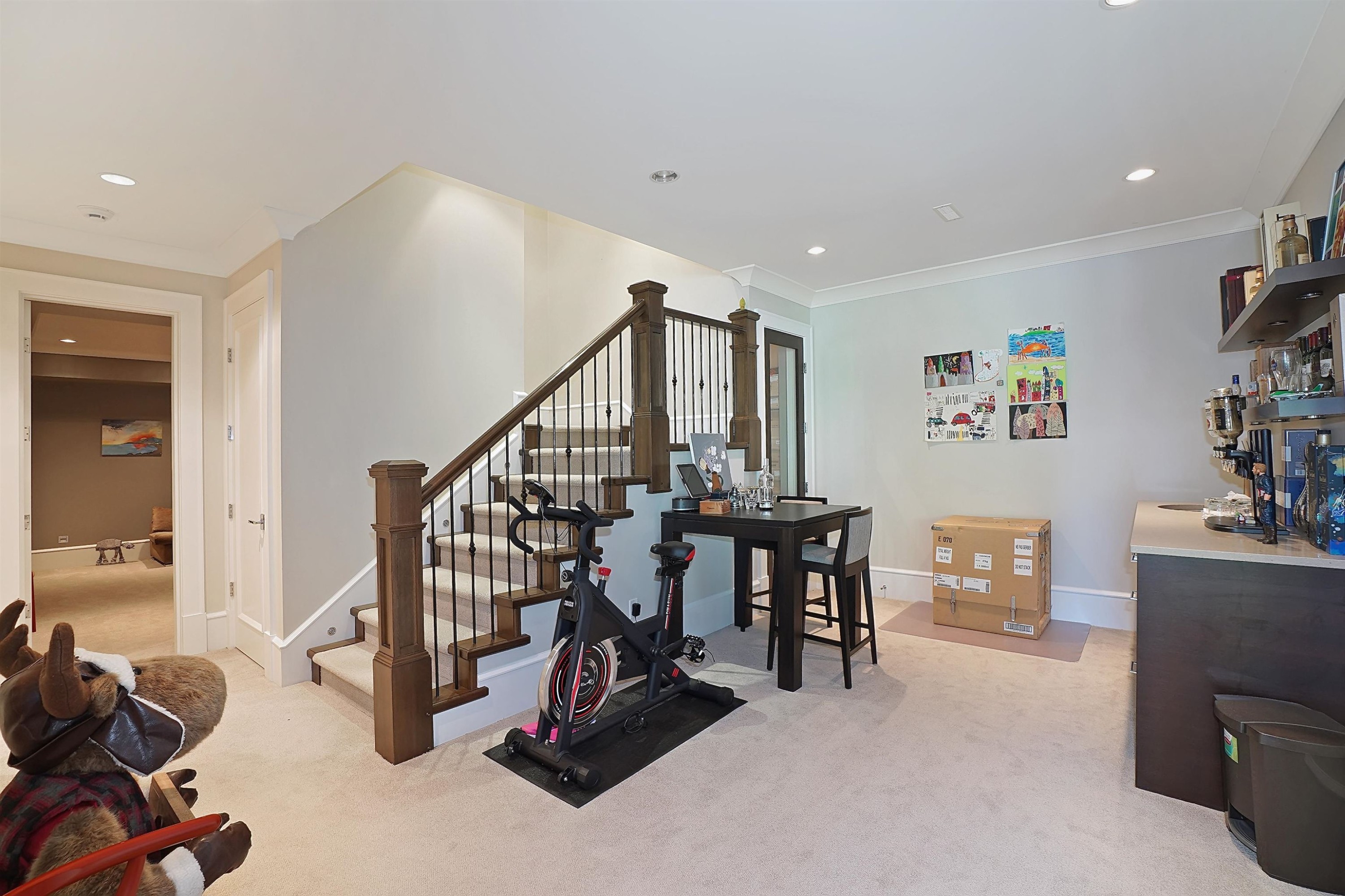 2920 Mathers Avenue, West Vancouver, BC - Indoor Photo Showing Other Room