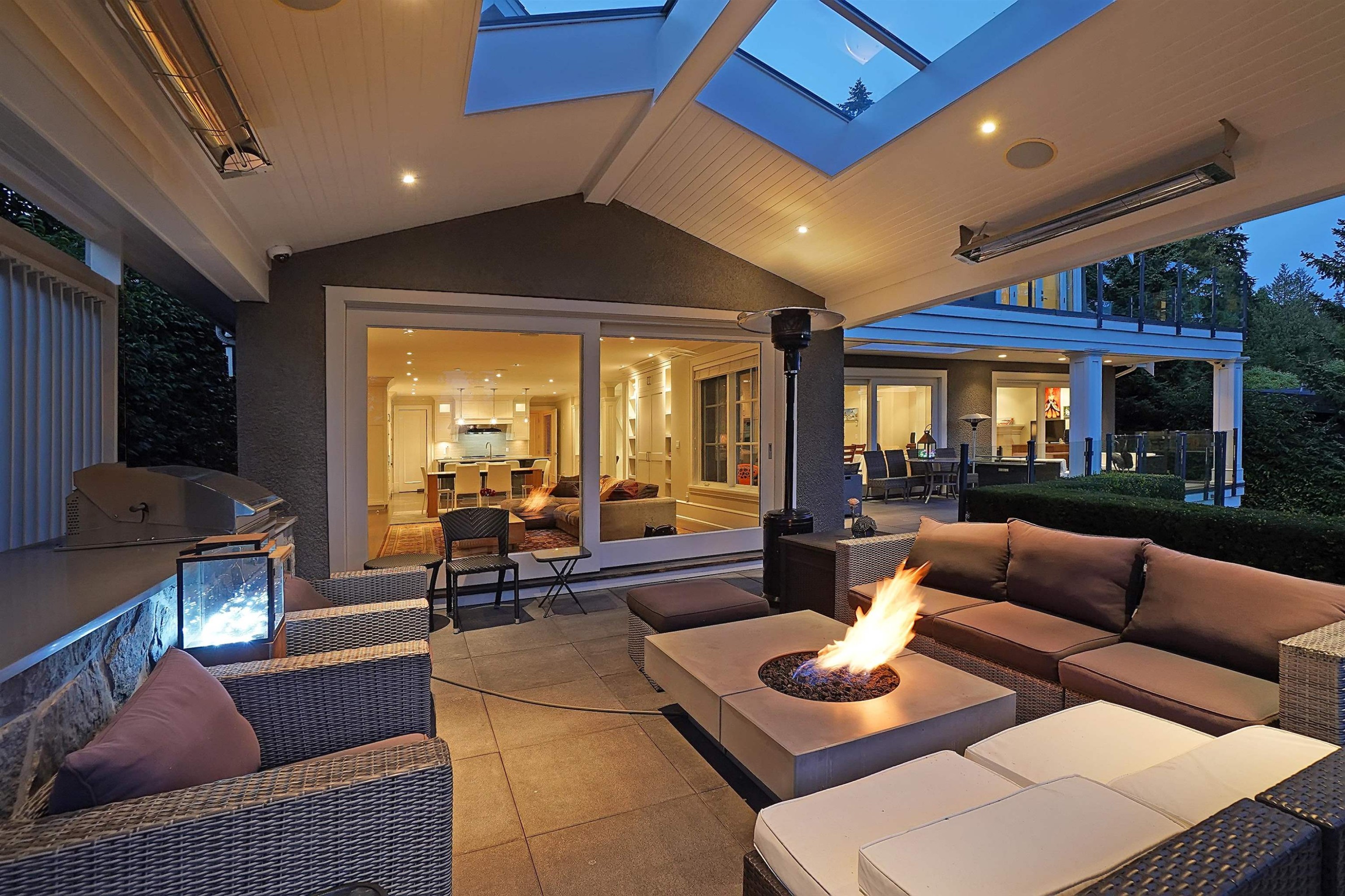 2920 Mathers Avenue, West Vancouver, BC - Outdoor With Deck Patio Veranda With Exterior