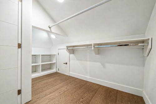 6576 Yew Street, Vancouver, BC - Indoor With Storage