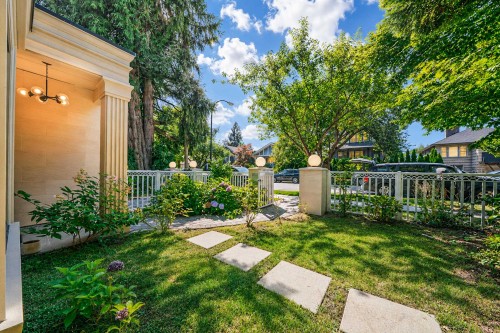6576 Yew Street, Vancouver, BC - Outdoor