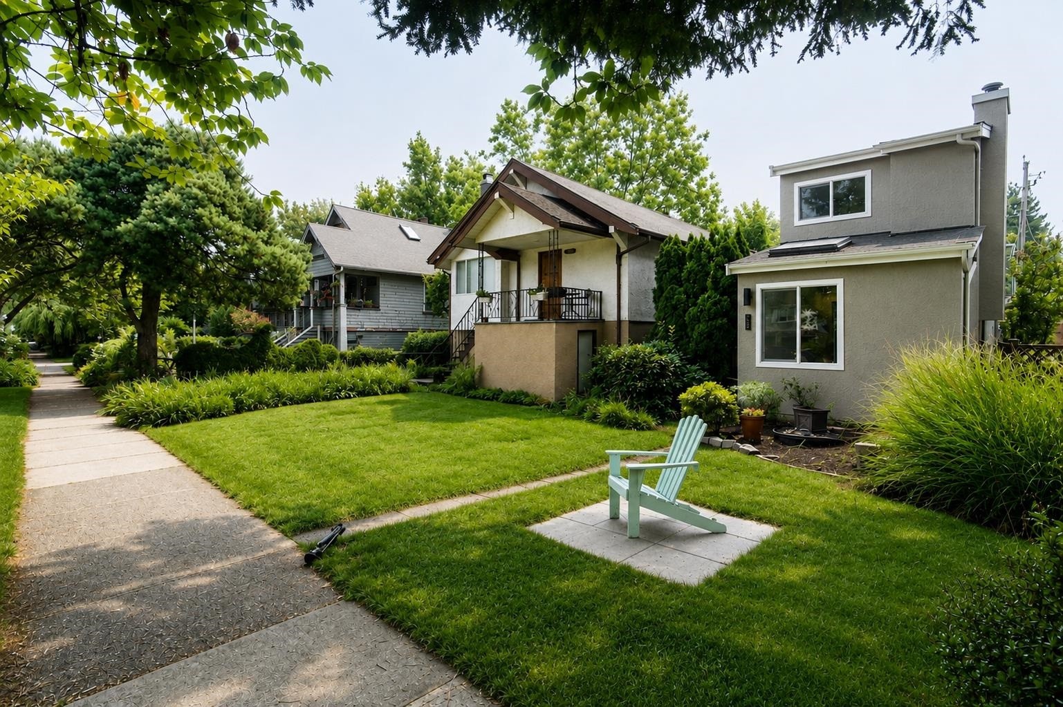 962 11Th Avenue E, Vancouver, BC - Outdoor