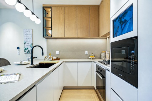 1-3836 21St Avenue W, Vancouver, BC - Indoor Photo Showing Kitchen With Upgraded Kitchen