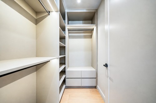 1-3836 21St Avenue W, Vancouver, BC - Indoor