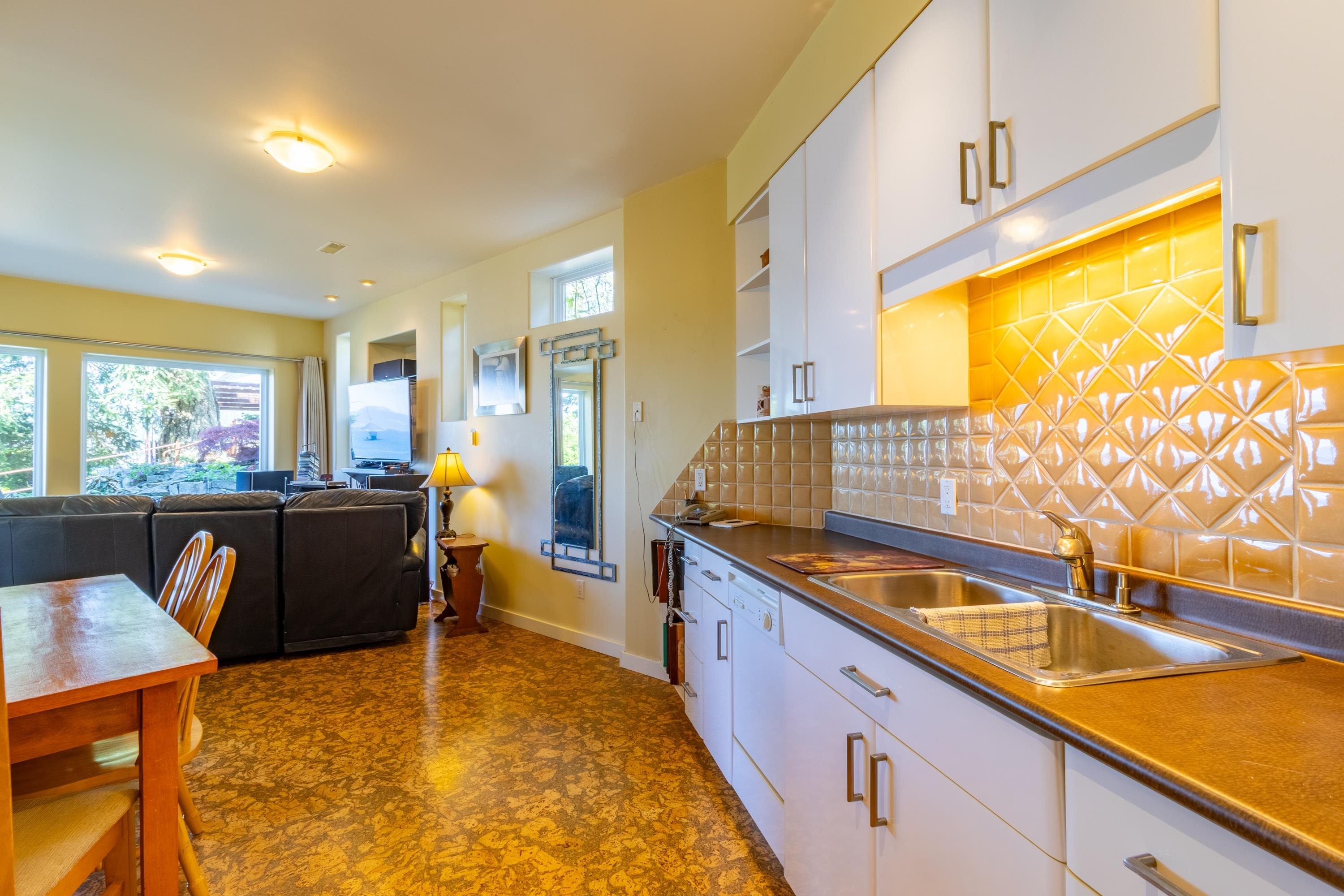 1602 Chart Drive, Pender Island, BC - Indoor Photo Showing Kitchen With Double Sink