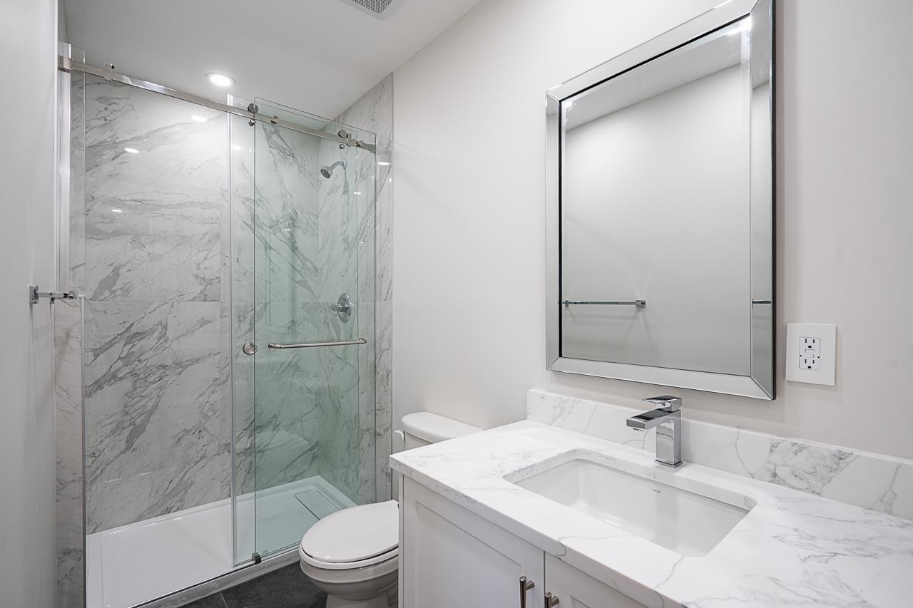 2824 Nash Drive, Coquitlam, BC - Indoor Photo Showing Bathroom