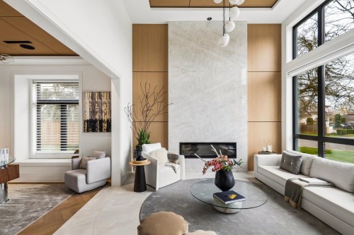 4420 Stonecrop Avenue, Richmond, BC - Indoor Photo Showing Living Room