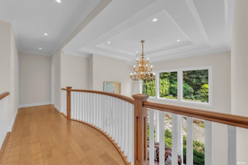 920 3Rd Street, West Vancouver, BC - Indoor Photo Showing Other Room