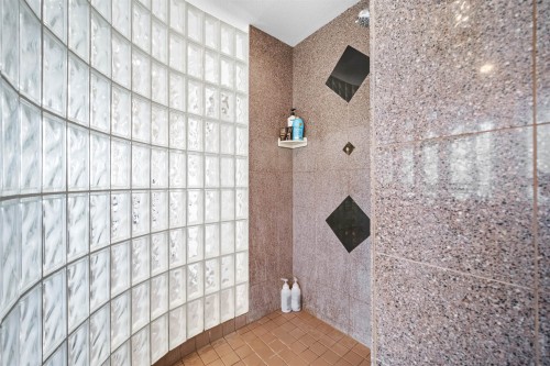 414 Walker Street, Coquitlam, BC - Indoor