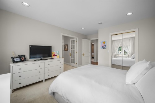 414 Walker Street, Coquitlam, BC - Indoor Photo Showing Bedroom